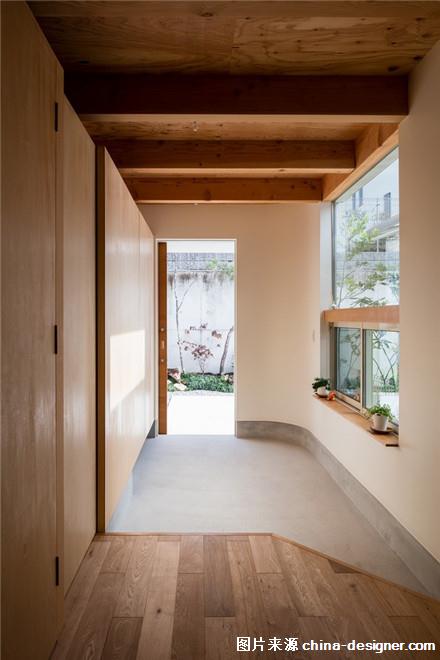 日本大阪一座可以感受天气及室外绿植的房子(